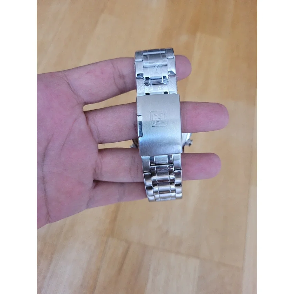 Naviforce dual display